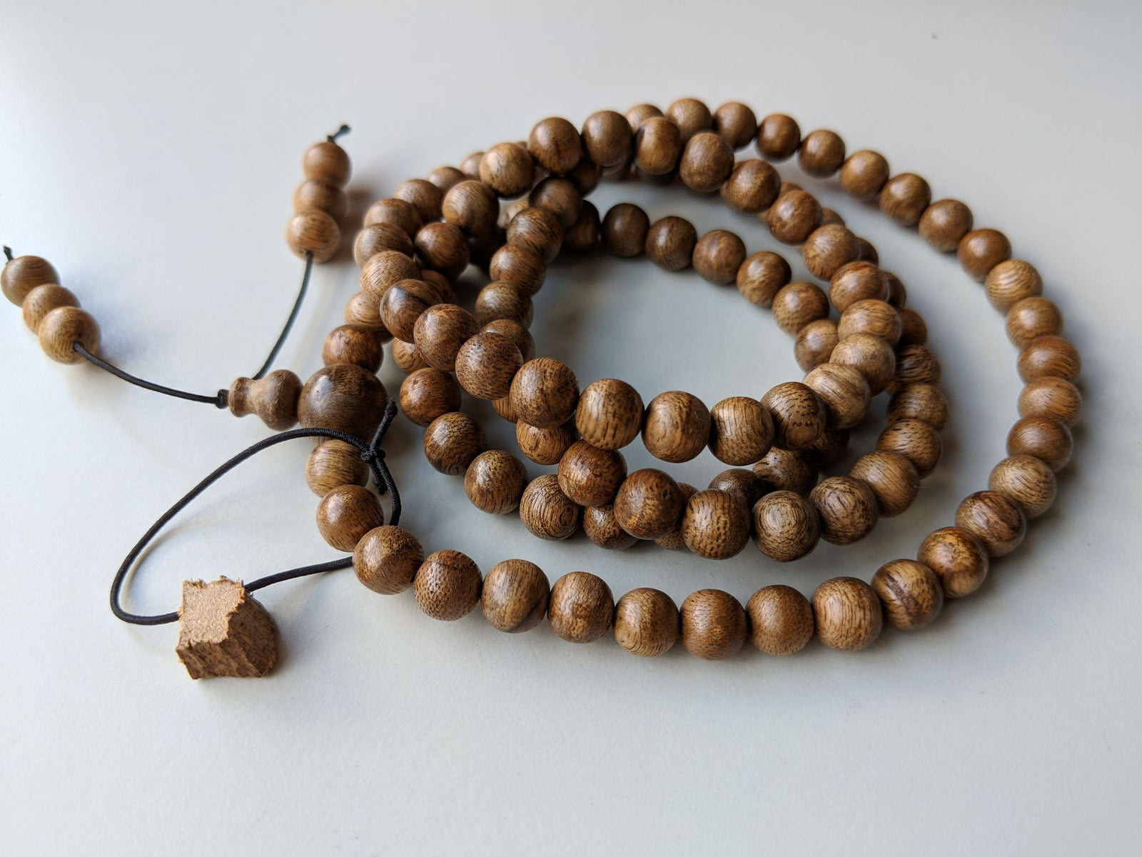 *SOLD* Wild Agarwood Aqualaria Malaccensis 108 mala 8mm 21g Classic Pattern -
