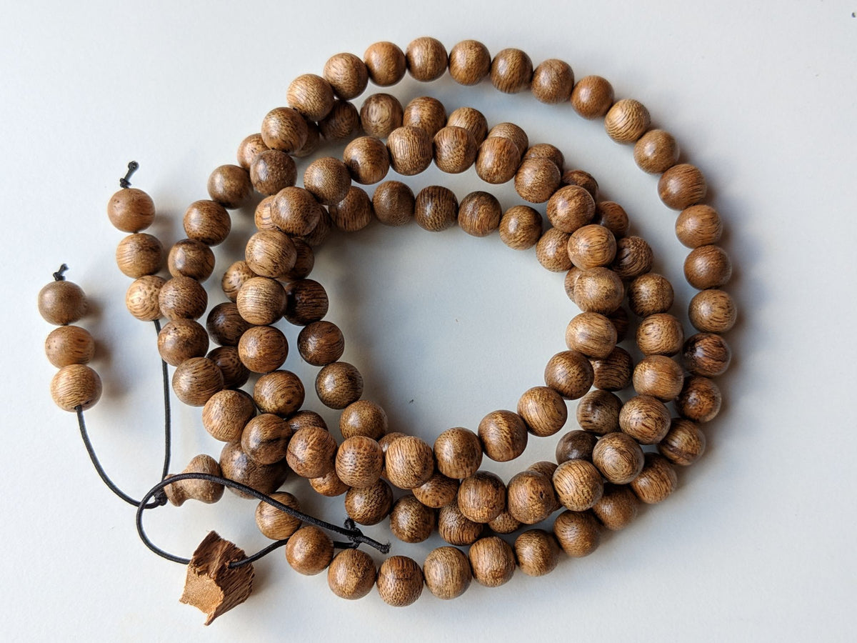 *SOLD* Wild Agarwood Aqualaria Malaccensis 108 mala 8mm 21g Classic Pattern -