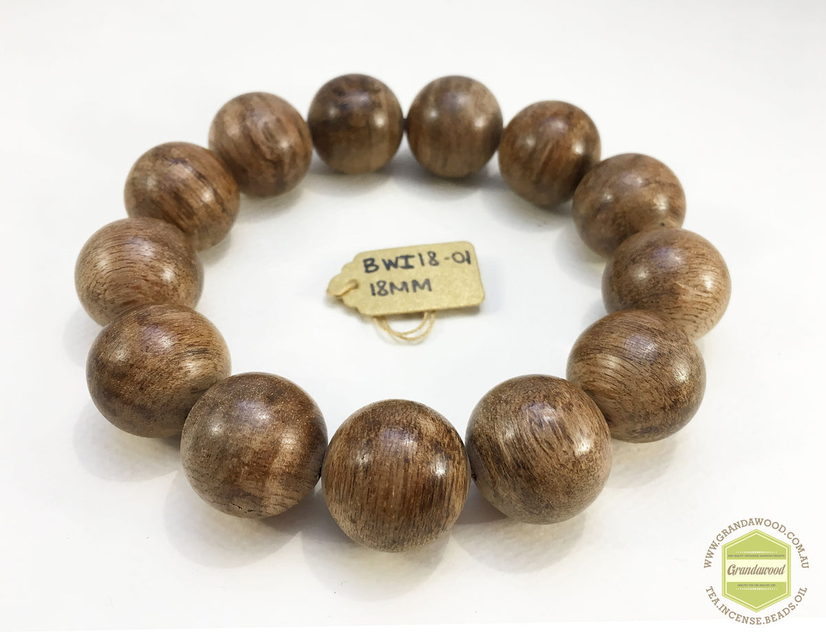 Premium Handmade Wild Agarwood Bracelet 18mm - Sand-polished finish -