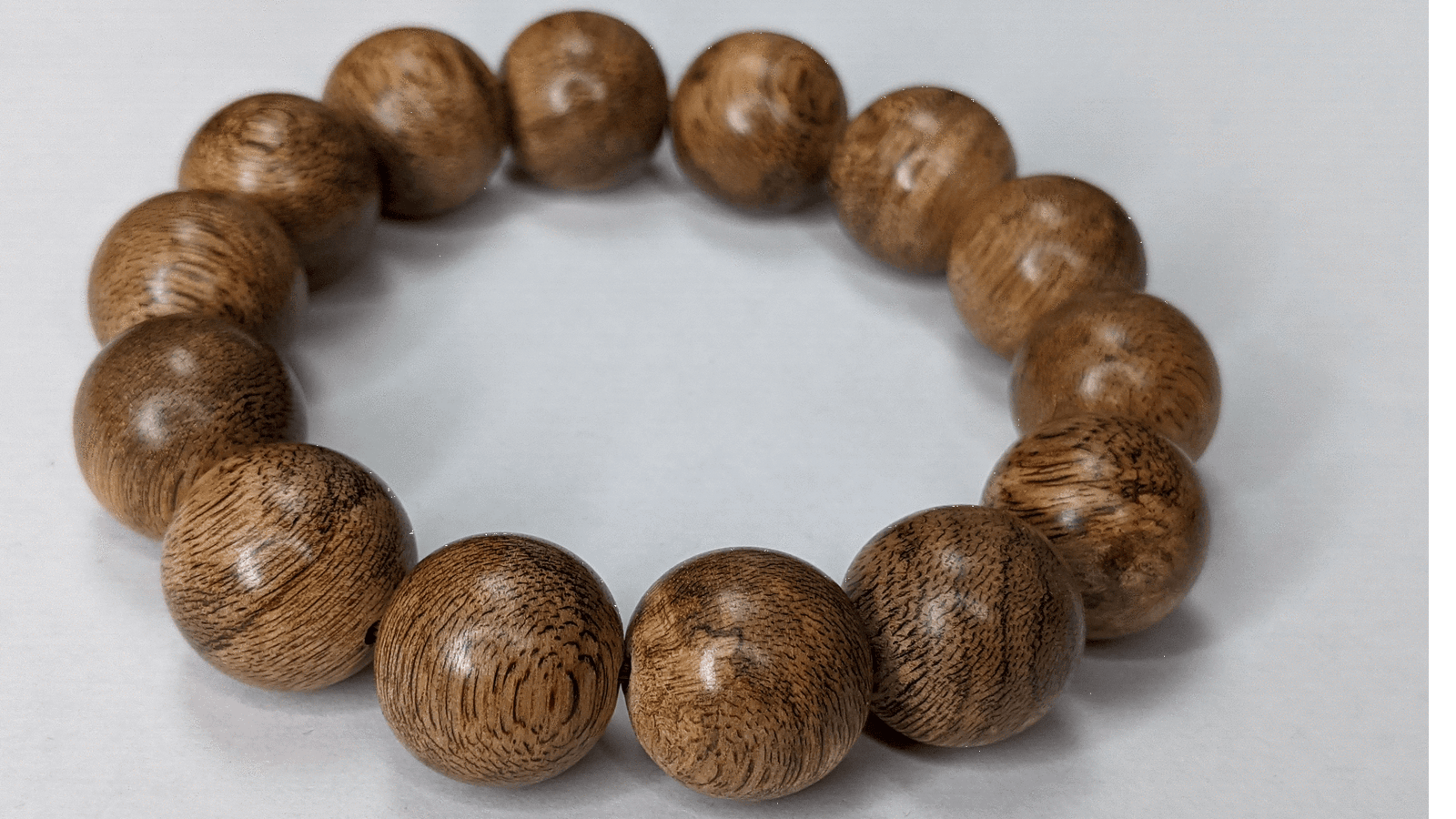 Sarawak Wild Agarwood bracelet 17mm- 21.56g - one piece only -