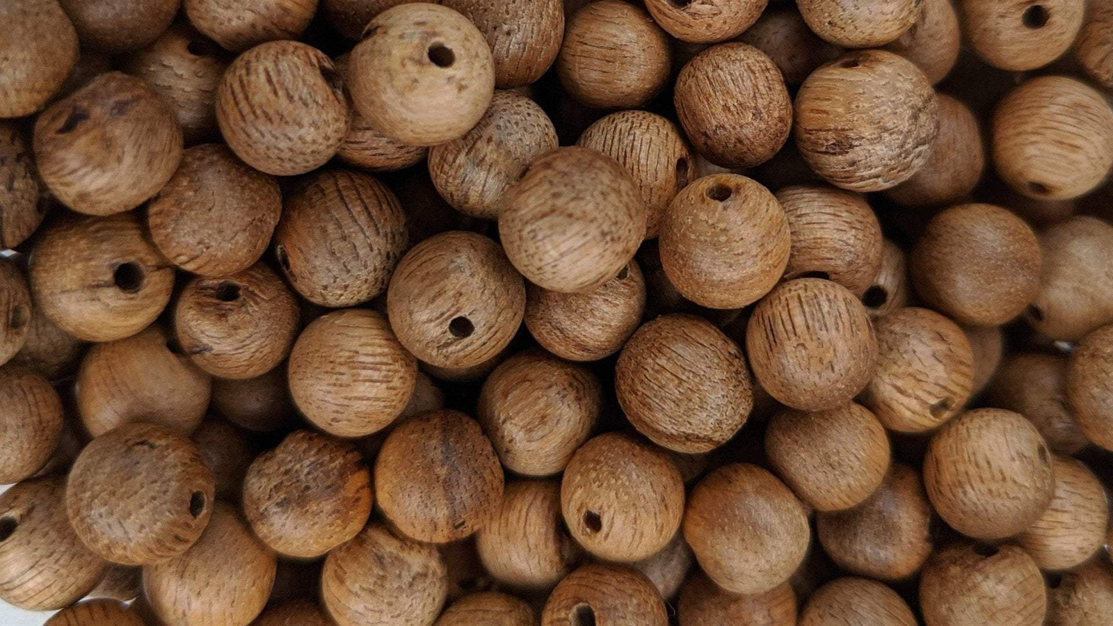 Single Beads Cultivated agarwood 7mm -