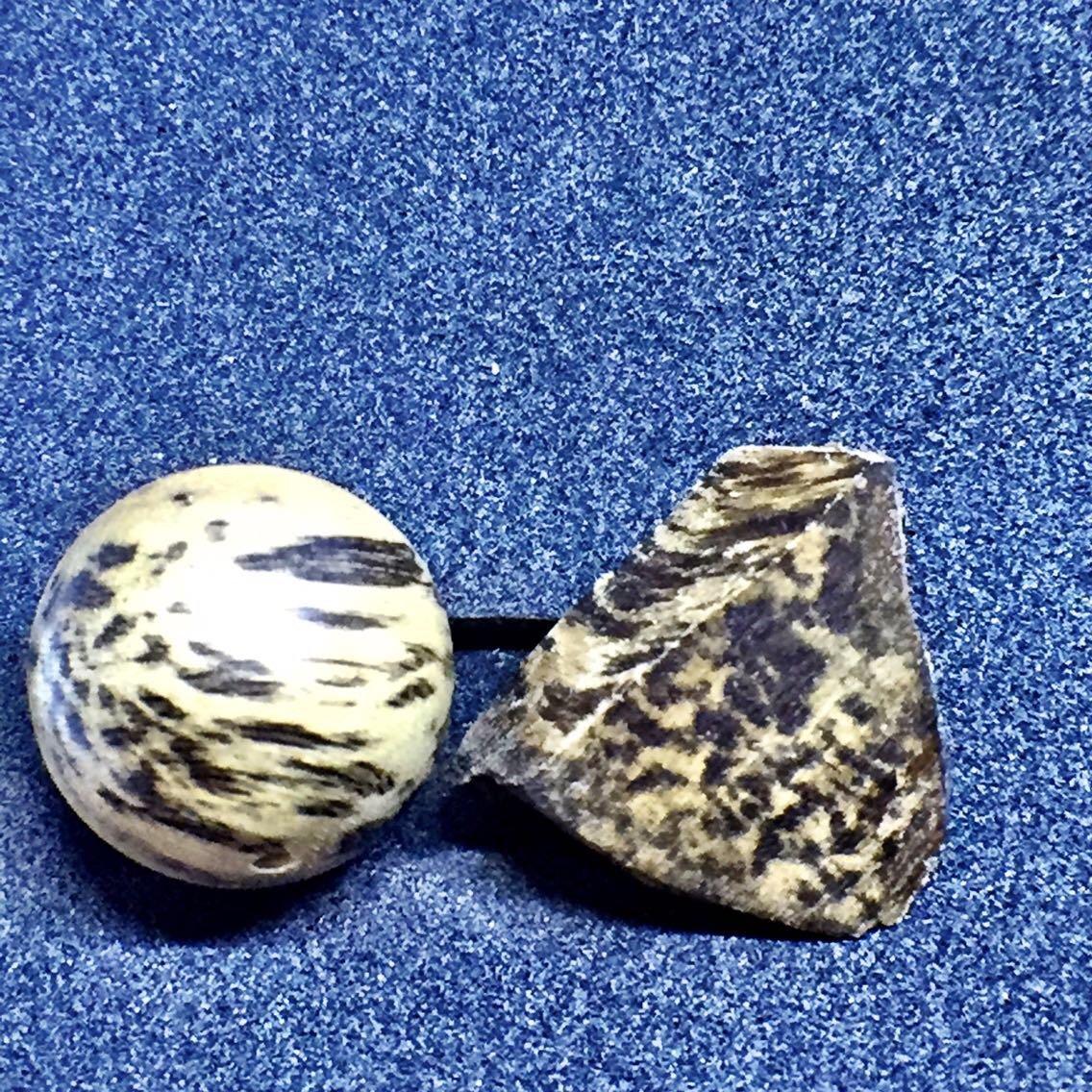 SOLD *New* The Snow Leopard: Wild Agarwood Bracelet 29g 16mm -