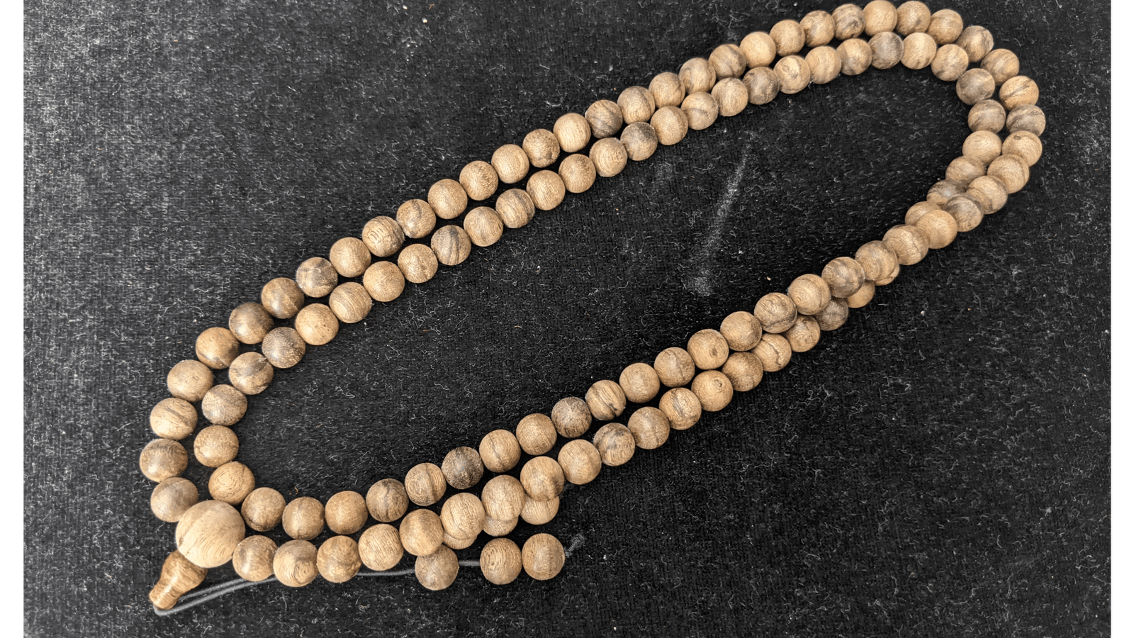 The BM8 - 108 Wild Agarwood mala -8mm 29g -