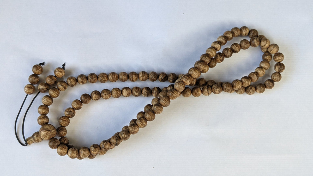 The K W - 108 Wild Agarwood mala -8mm 21g Tigerwood -
