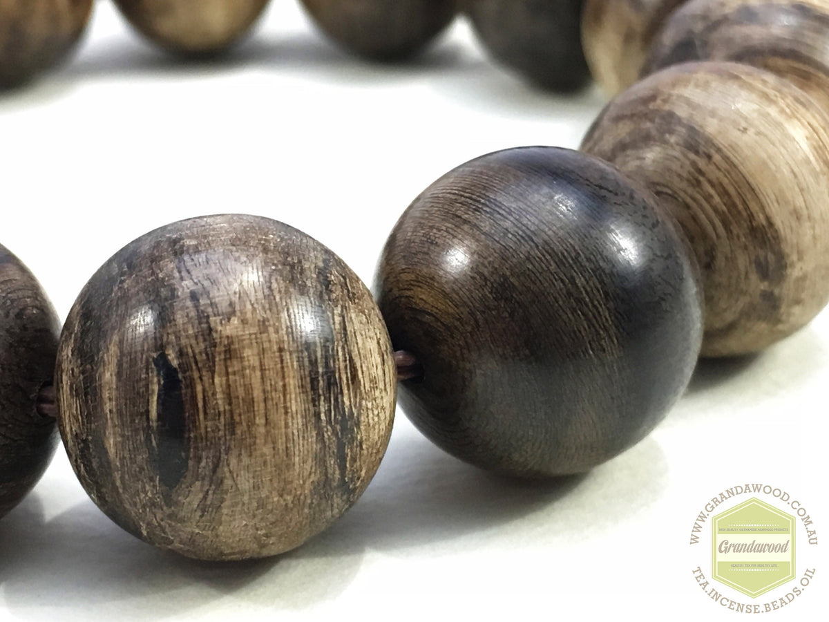 The Meticulousness-Antique high resinous Wild Agarwood bracelet -