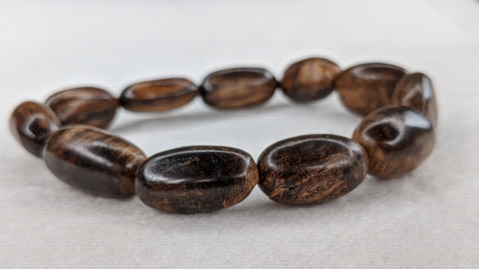The rarer than rare: Sinking Wild agarwood bracelet -