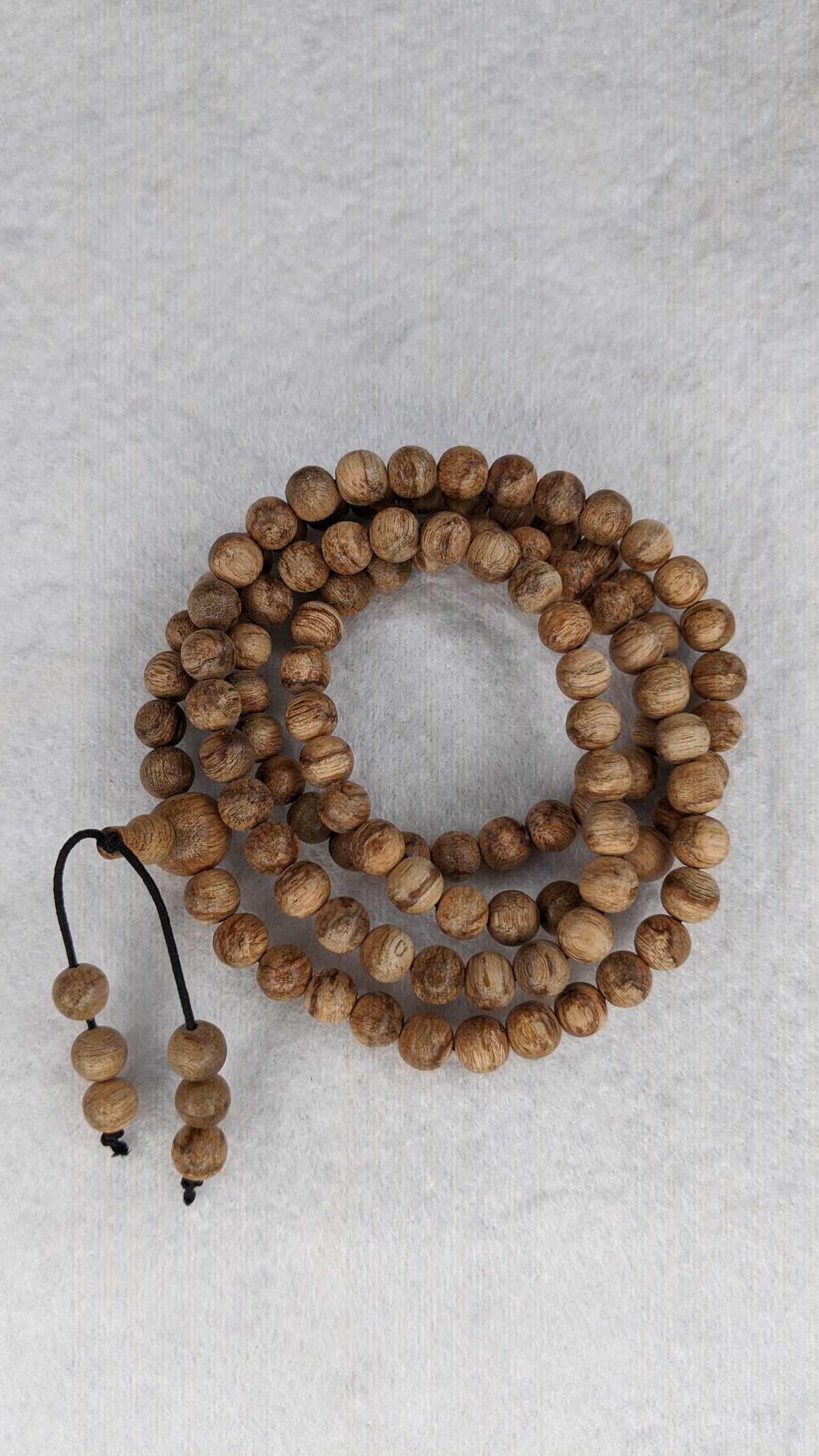 The Young Tiger Wood 108 mala Wild Boreo Agarwood 6mm 10g -