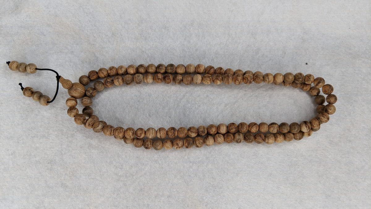 The Young Tiger Wood 108 mala Wild Boreo Agarwood 6mm 10g -