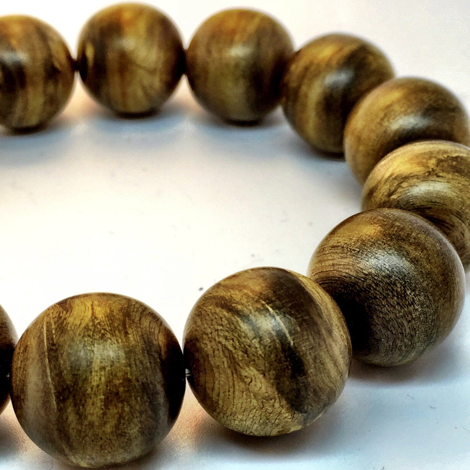 Wild Agarwood Bracelet 22g 16mm Sulawesi -