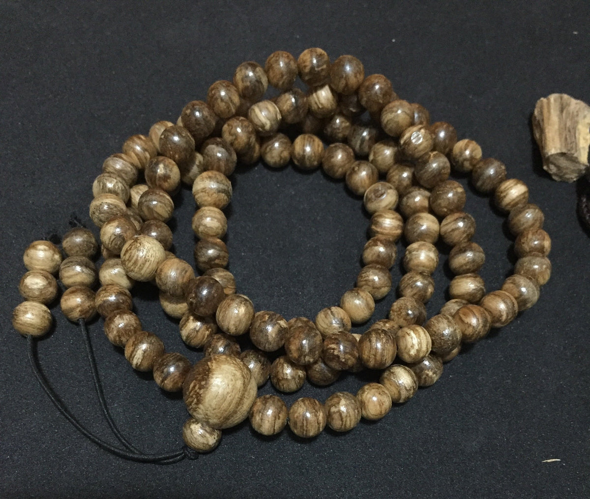 Wild Borneo Agarwood 108 mala necklace and pendant silver covered -