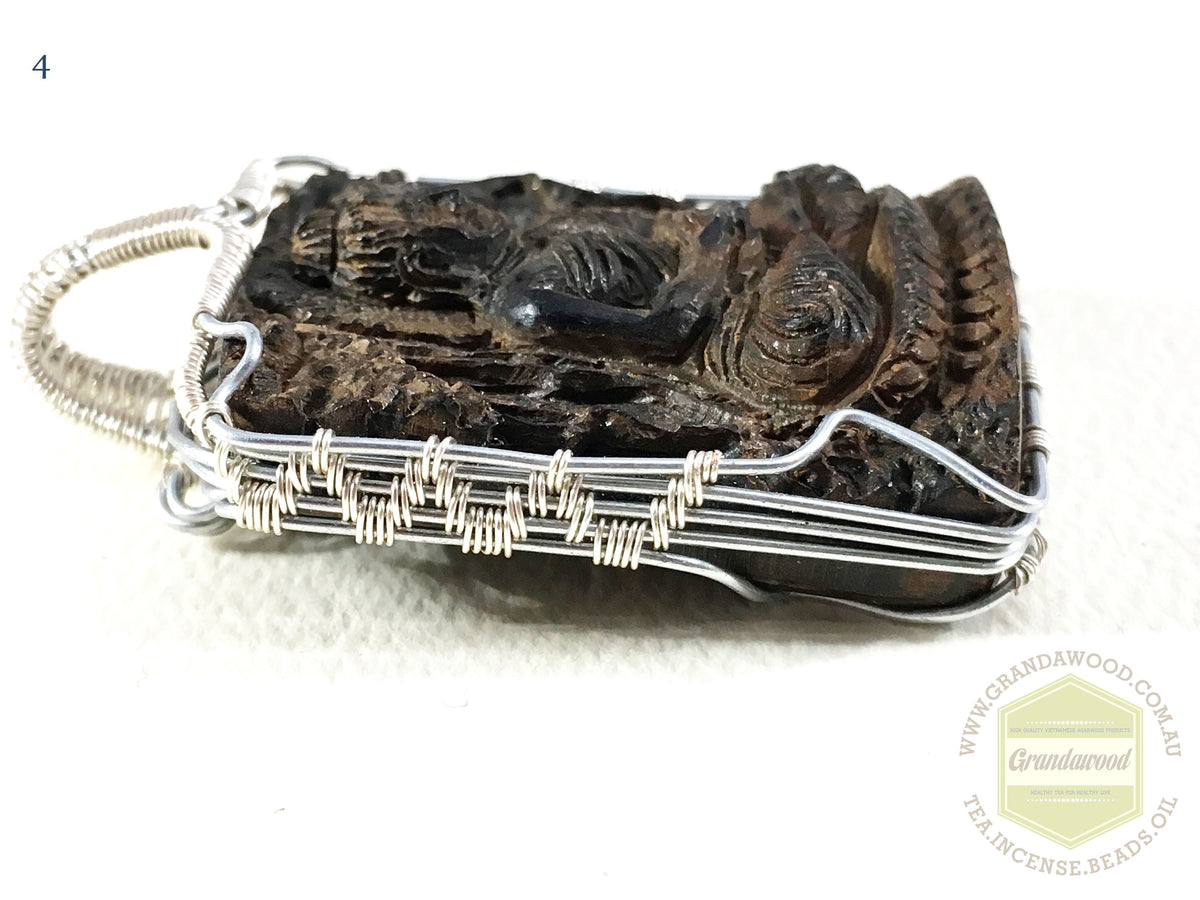 Sinking Agarwood Pendant Gautama (Sakyamuni) Buddha 释迦牟尼 -