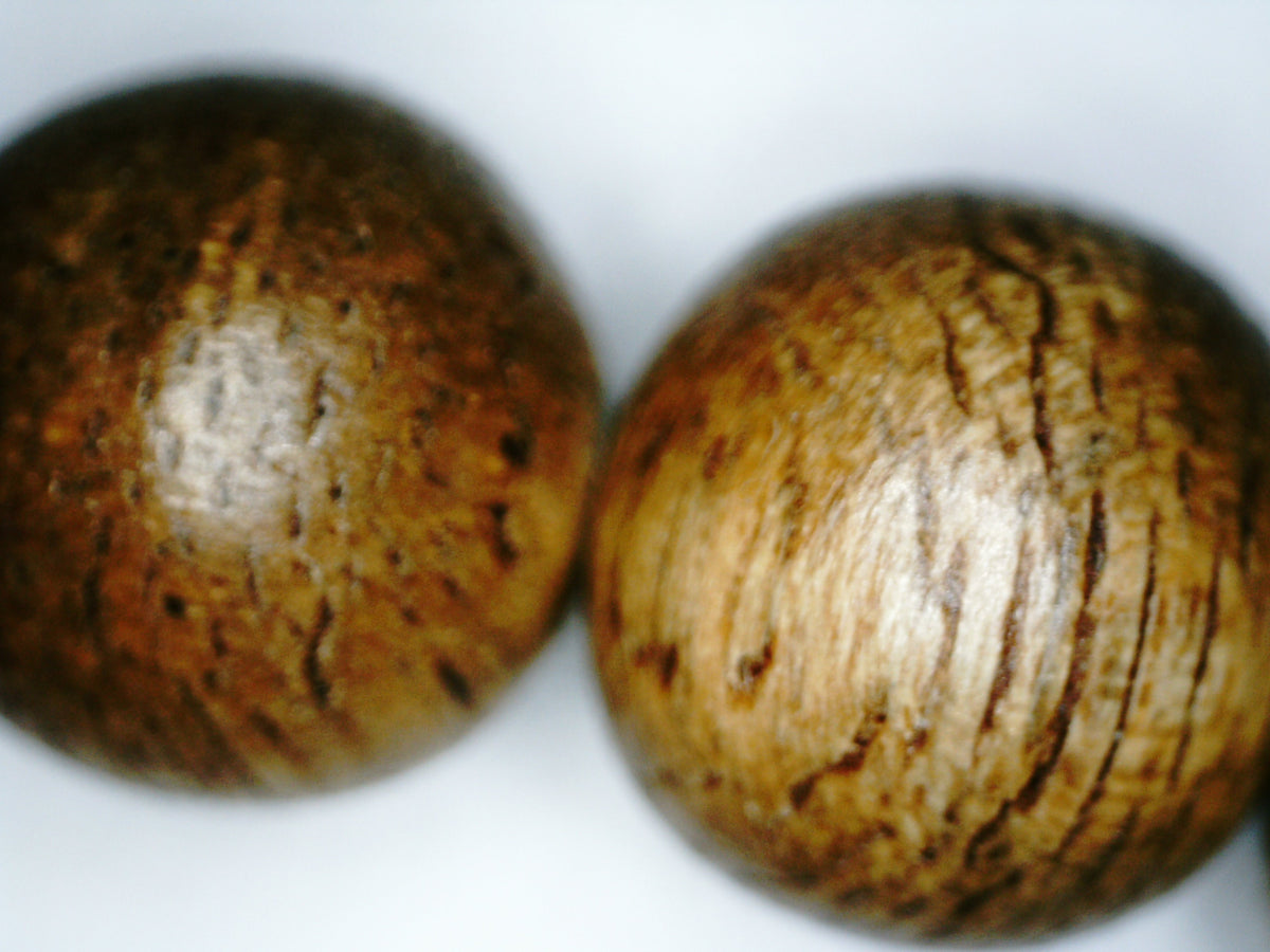 SOLD-The Contentment Wild Borneo Agarwood Mala 8mm 20g 108 beads plus 6 extras and 1 piece of material -