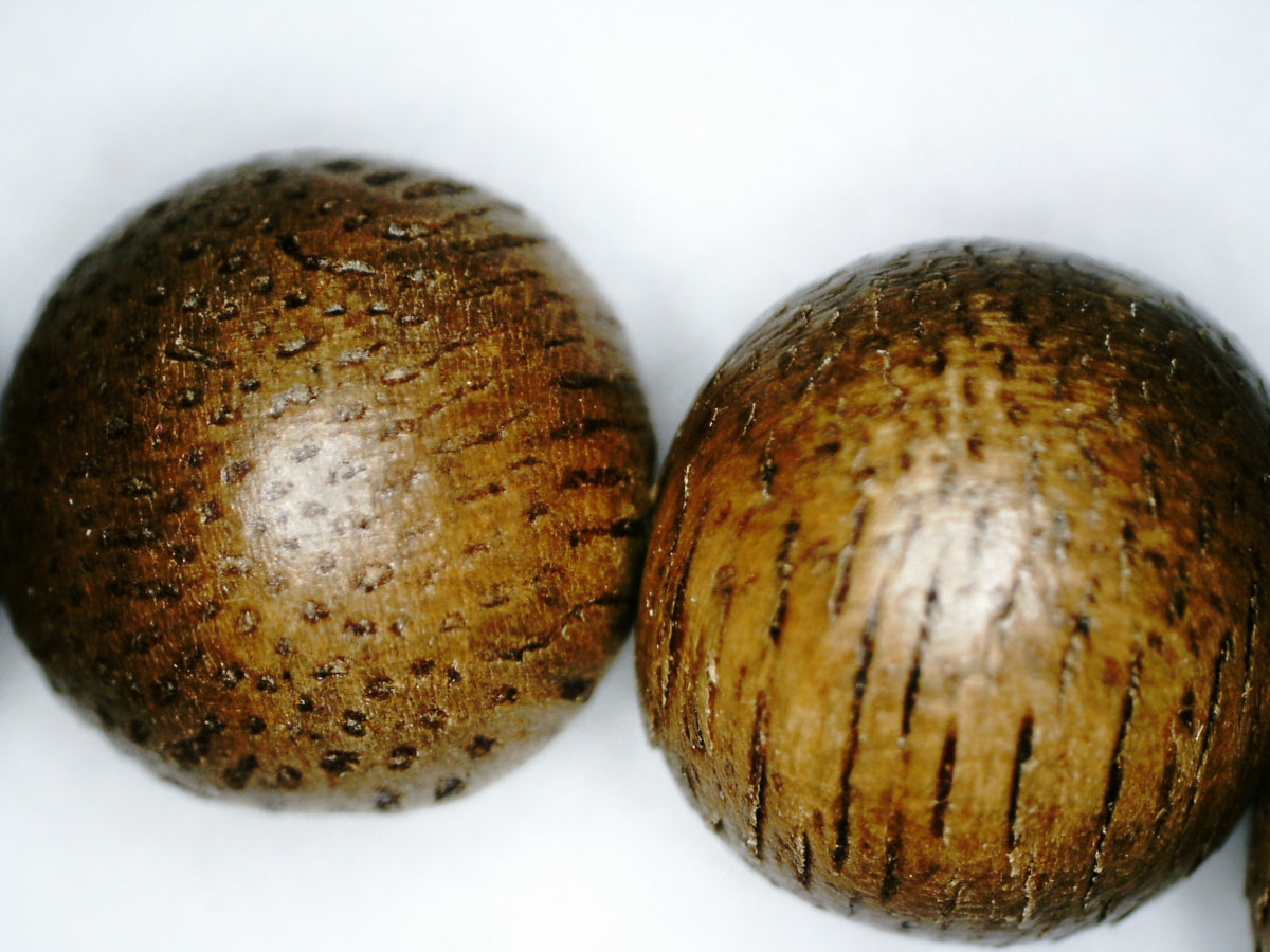 SOLD-The Contentment Wild Borneo Agarwood Mala 8mm 20g 108 beads plus 6 extras and 1 piece of material -