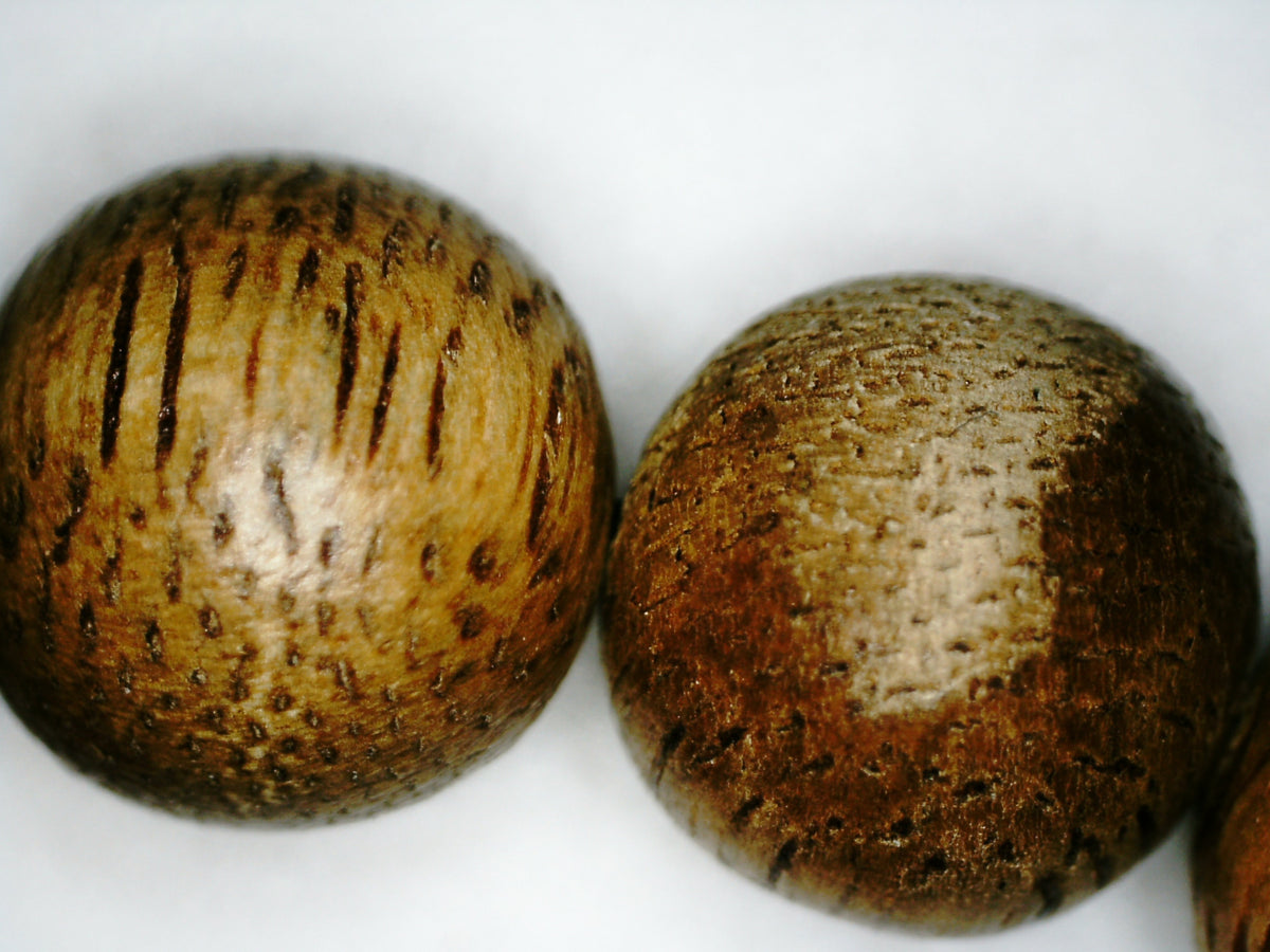 SOLD-The Contentment Wild Borneo Agarwood Mala 8mm 20g 108 beads plus 6 extras and 1 piece of material -