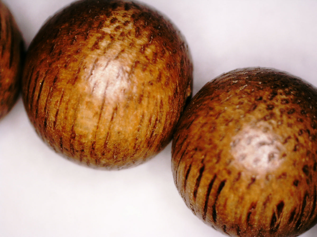 SOLD-The Contentment Wild Borneo Agarwood Mala 8mm 20g 108 beads plus 6 extras and 1 piece of material -