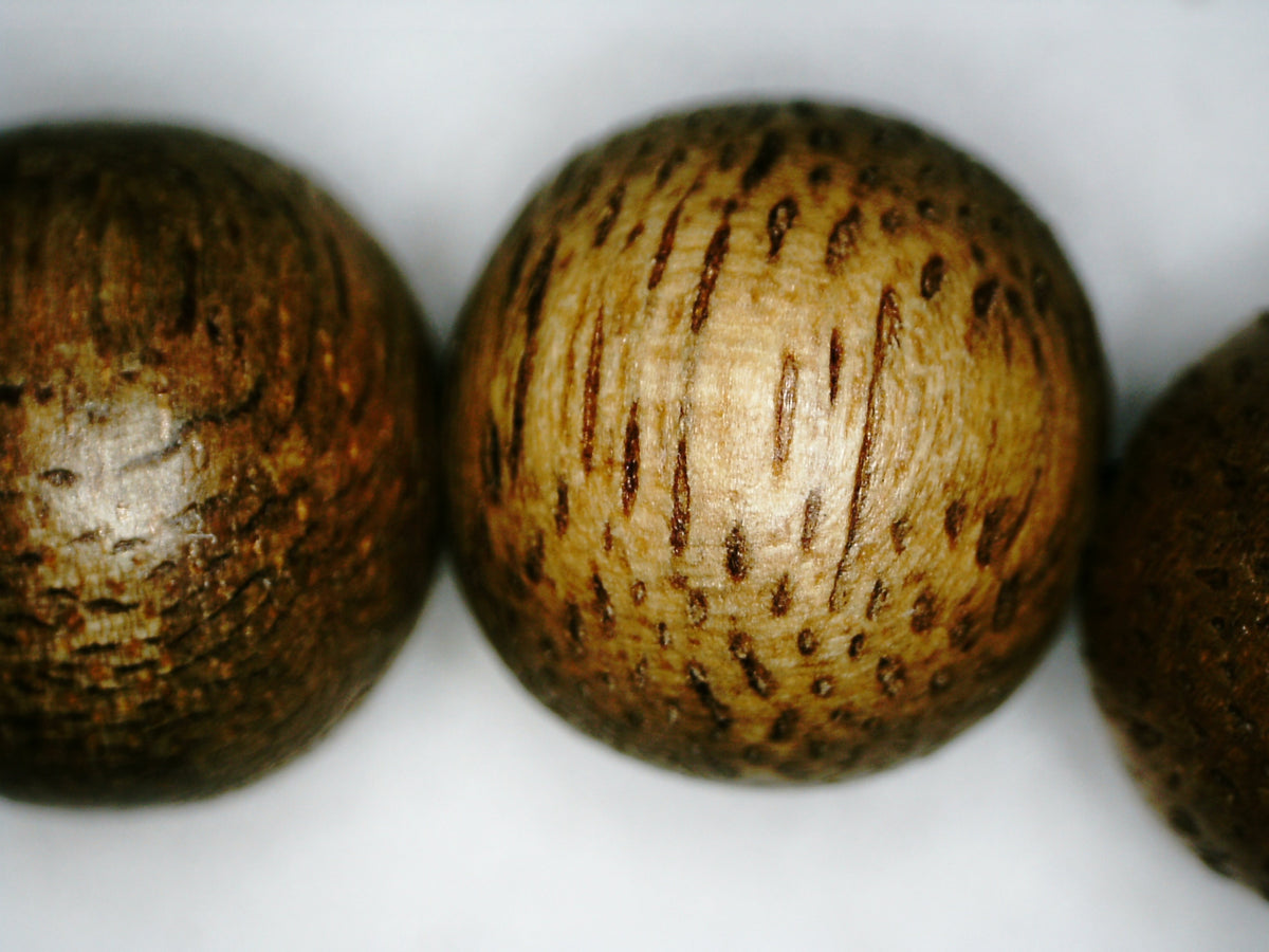 SOLD-The Contentment Wild Borneo Agarwood Mala 8mm 20g 108 beads plus 6 extras and 1 piece of material -