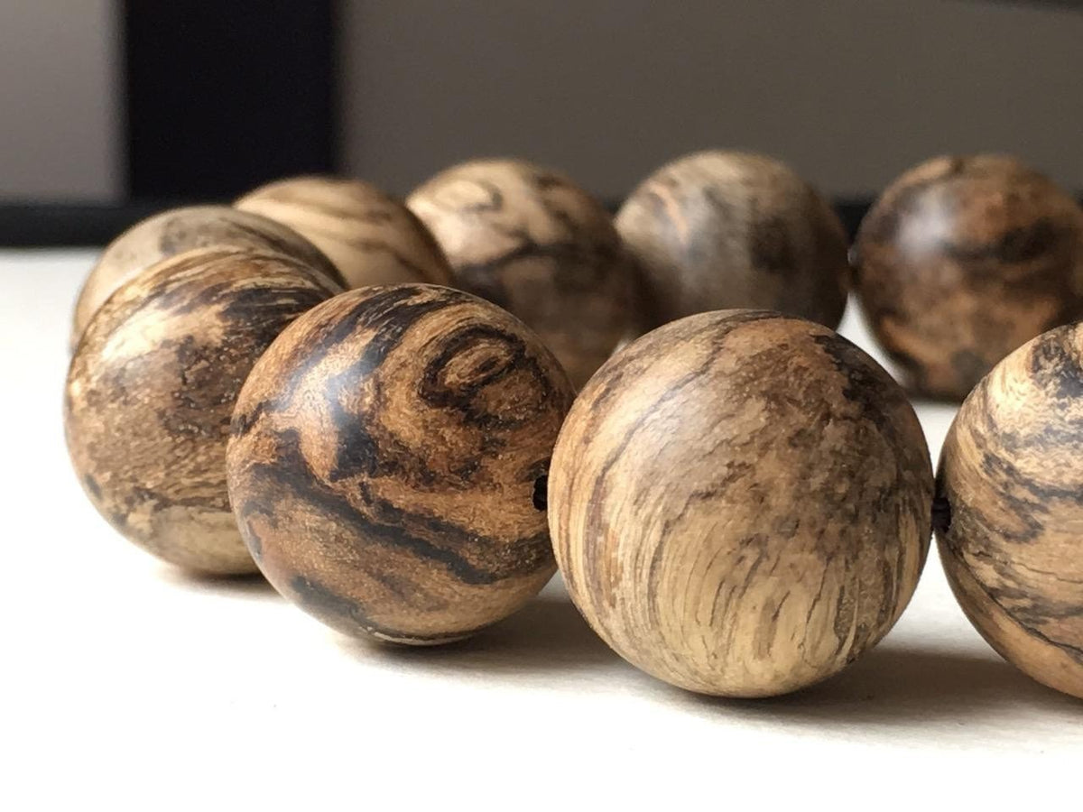 SOLD- Rare Leopard Pattern Agarwood Bracelet 30g fully sinking bracelet -