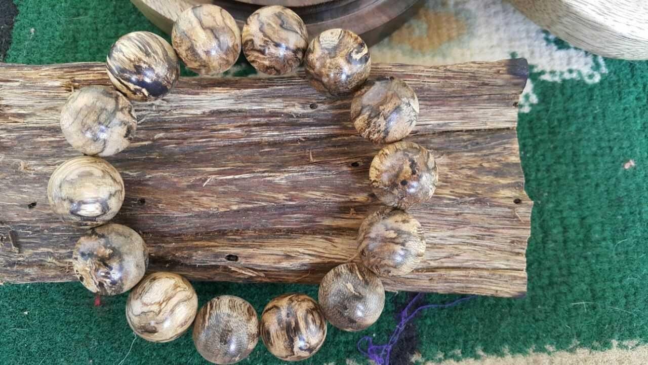 SOLD- Rare Leopard Pattern Agarwood Bracelet 30g fully sinking bracelet -