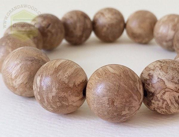 SOLD- Wild natural aromatic Malaysia Agarwood bracelet -