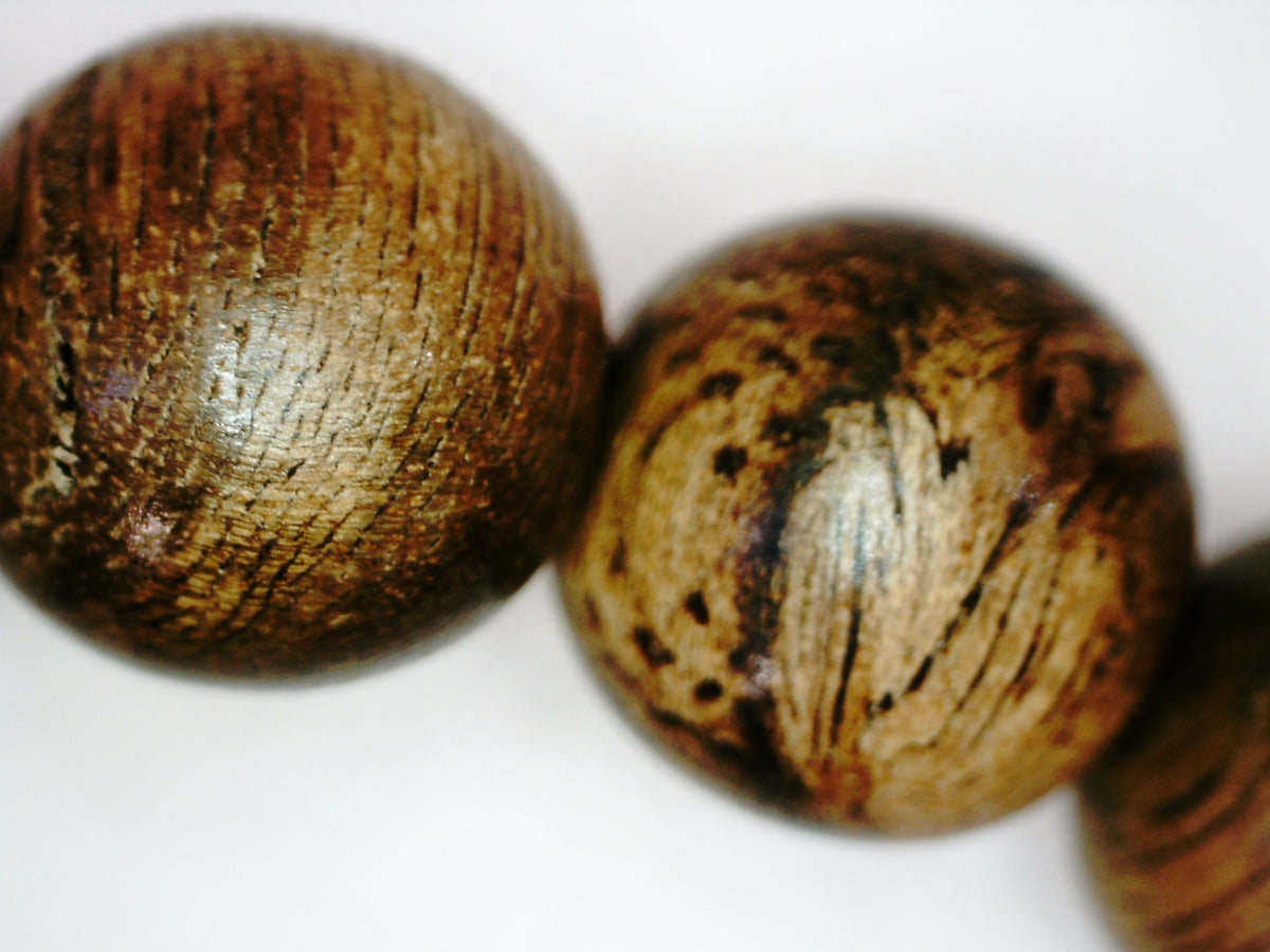 *Very Old* The Marble Trilogy - Wild Borneo Agarwood 108 mala - number 1 -