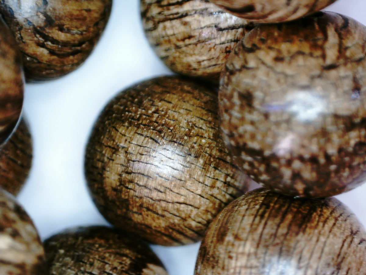 *Very Old* The Marble Trilogy - Wild Borneo Agarwood 108 mala - number 1 -