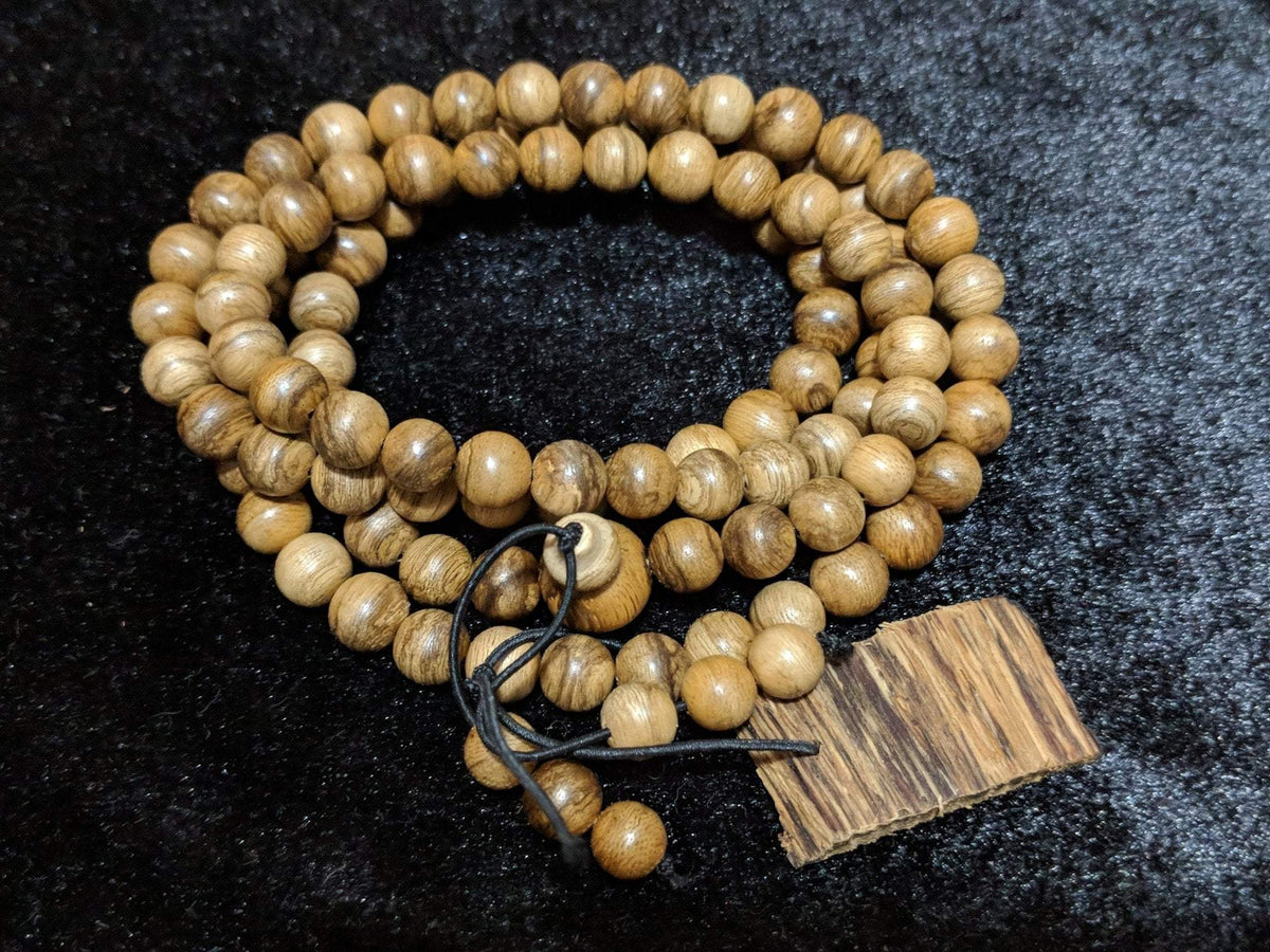 Wild Agarwood mala 108 Malinau 18g 8mm with a large piece of remaining material -