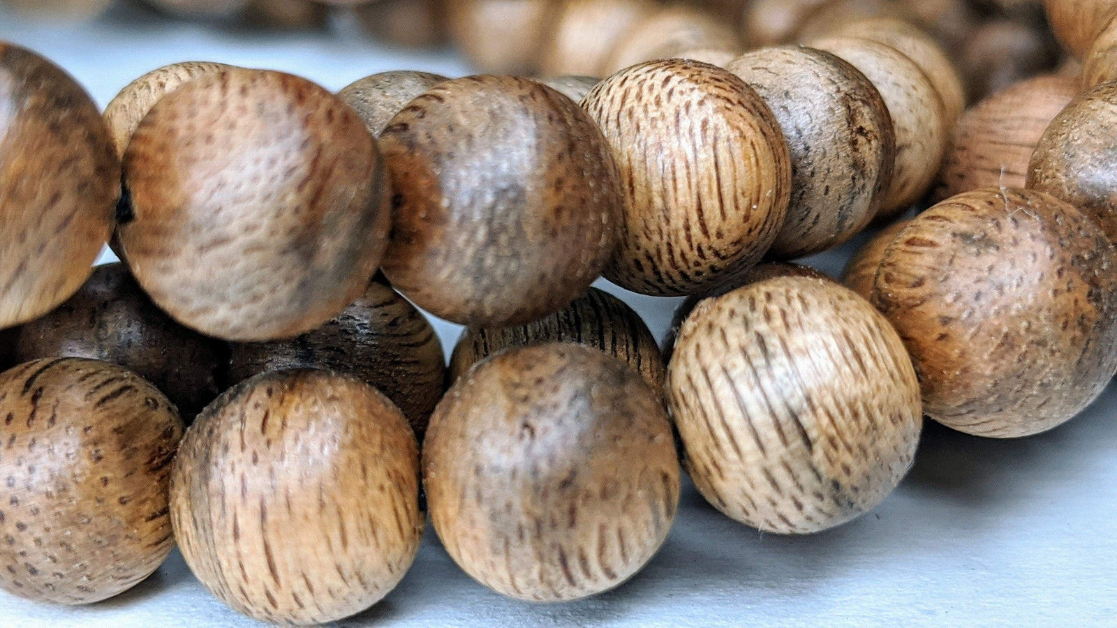 *New* The Classic Kalimantan 108 mala Wild Agarwood beads 8mm 20g -