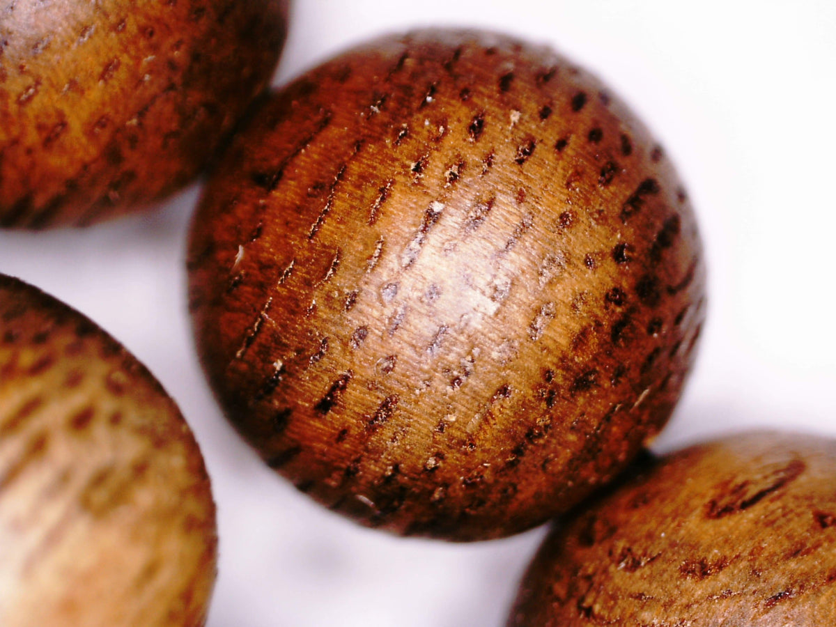 *New* The Classic Kalimantan 108 mala Wild Agarwood beads 8mm 20g -