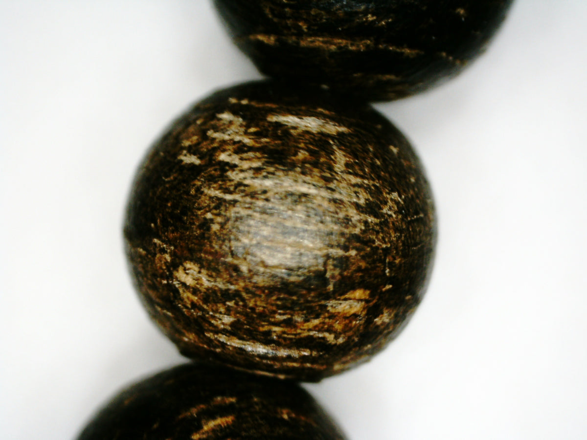 Sold- The Ethereal Wild Agarwood 108 mala from Berau East Borneo 6mm 13g -