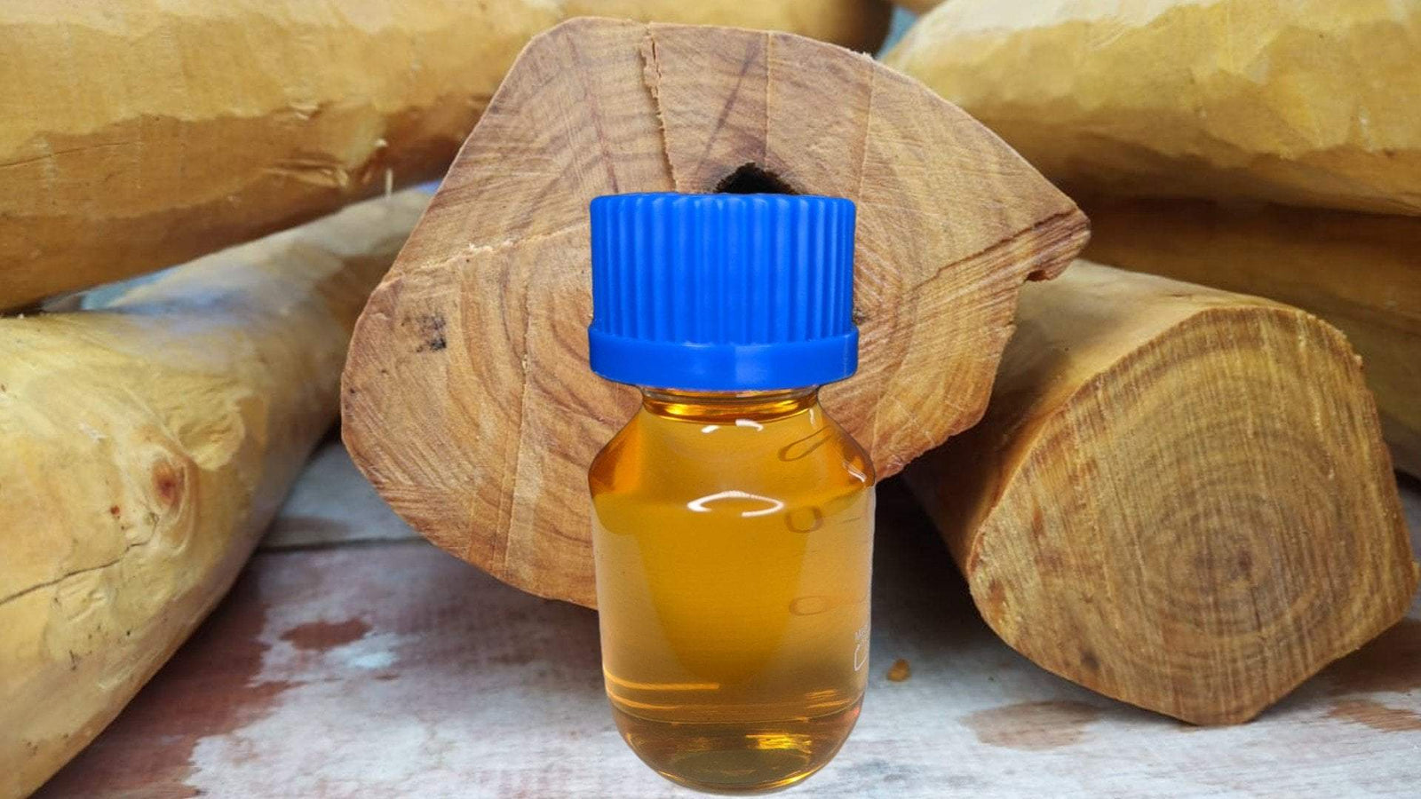 エッセンシャルオイル Mysore Cauvery Sandal Oil 25Gms Mysore Cauvery Sandal Oil 25Gms