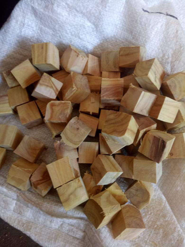 SCW-100% Pure Artisanal Distilled Super Creamy Woody Sandalwood Oil (Santalum Album) -