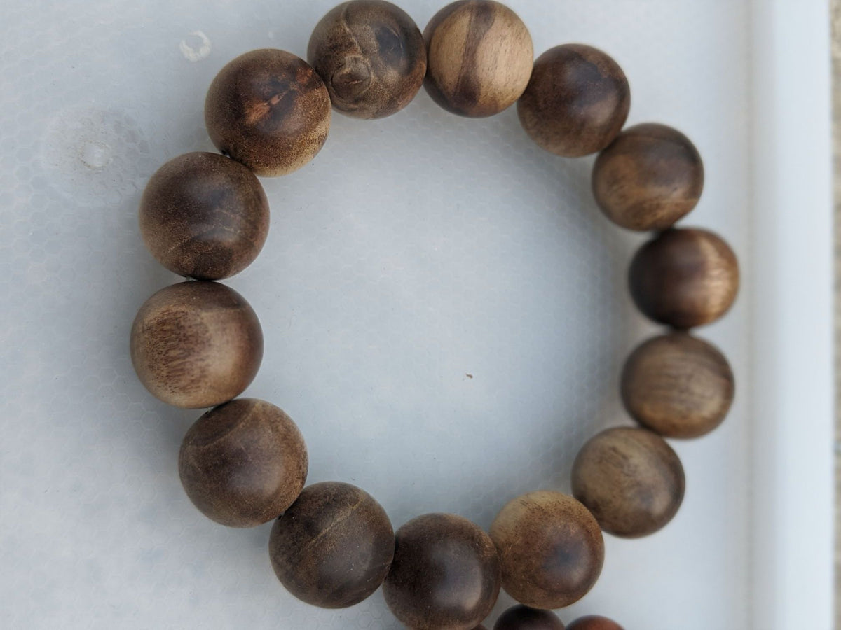 "The Beauty of the Death" Wild Aged Sandalwood beads -