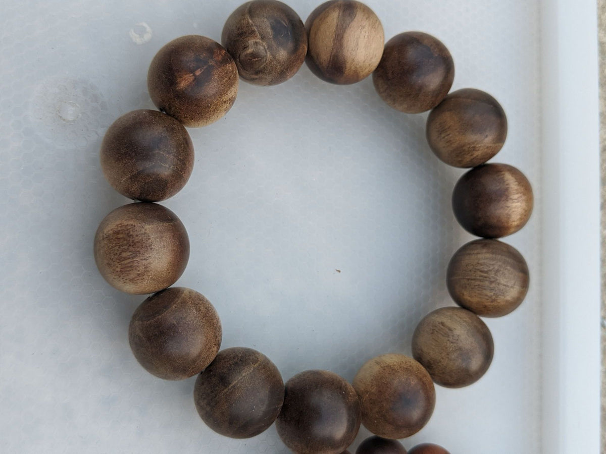 "The Beauty of the Death" Wild Aged Sandalwood beads -