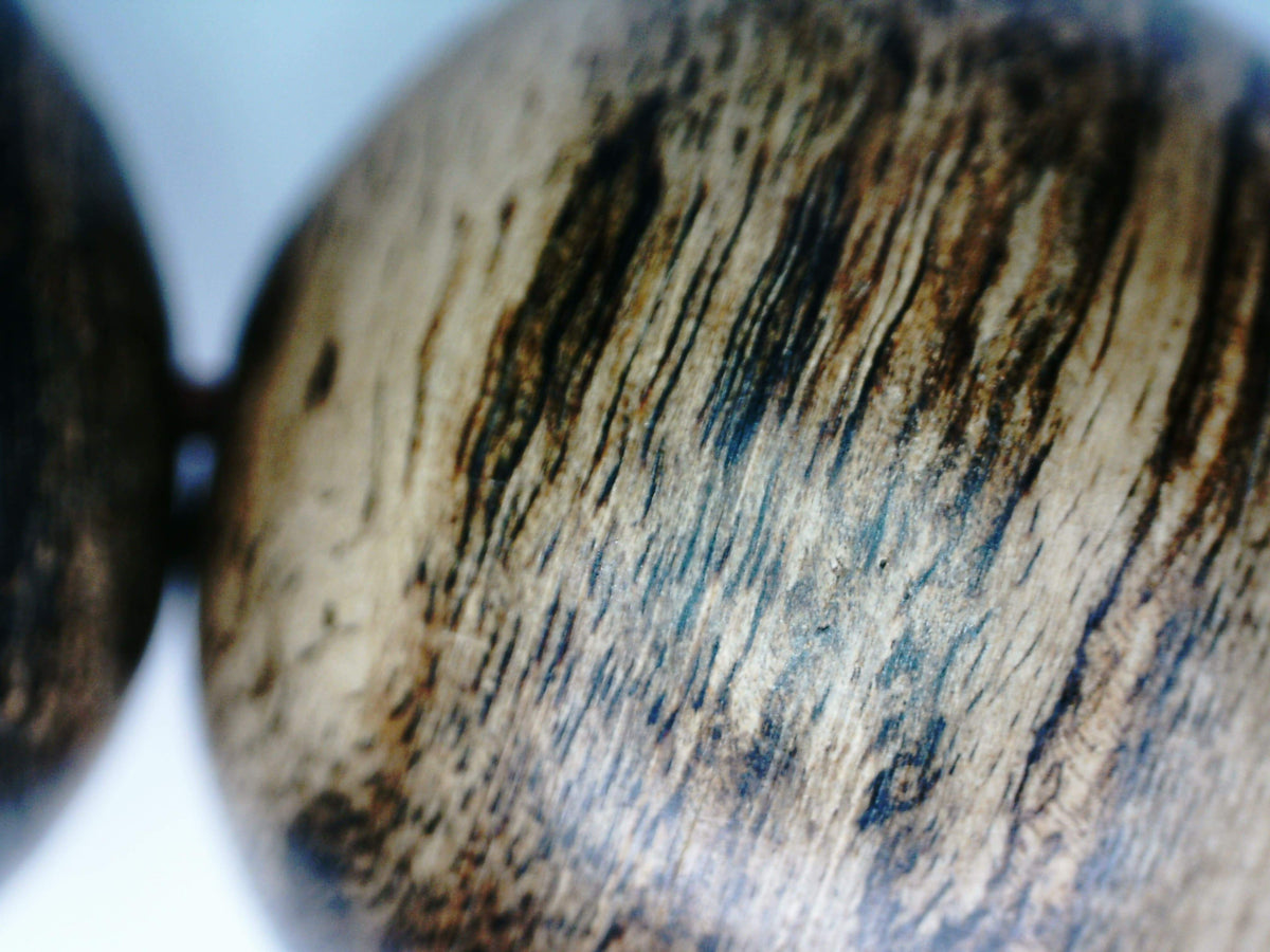 *New* The Timeless Scar - Wild Agarwood bracelet from Borneo, 18mm, 32.8g -